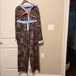 Leopard Print Wide-Leg Pant set with Blue Trim